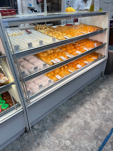 Donut Shop «S H Donuts», reviews and photos, 5313 Manor Rd, Austin, TX 78723, USA