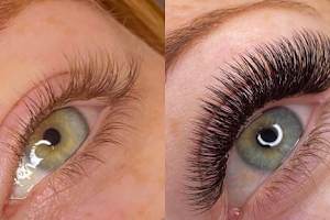 Empire Beauty Lashes & Brows image