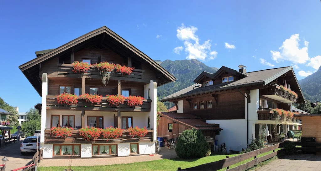 Gästehaus und Ferienwohnungen Grüntenblick