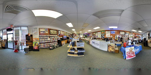 Pawn Shop «Redial - Buy, Sell & Repair», reviews and photos, 332 Lynn Shores Dr, Virginia Beach, VA 23452, USA