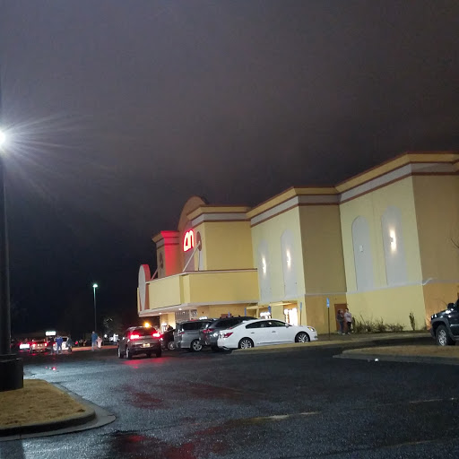 Movie Theater «AMC Florence 12», reviews and photos, 310 Cox Creek Pkwy, Florence, AL 35630, USA