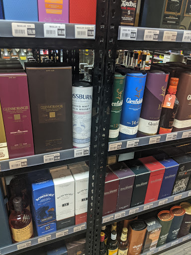 Liquor Store «No 1 Liquor Mart», reviews and photos, 1520 Aviation Blvd, Redondo Beach, CA 90278, USA