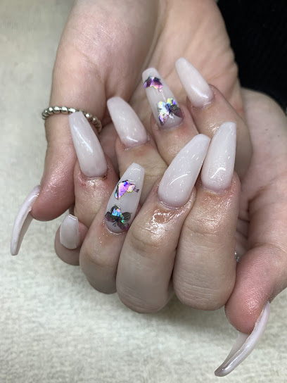 Diva's Nails