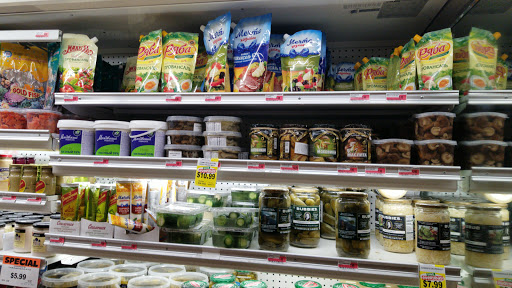 Grocery Store «Village Market Place», reviews and photos, 4034 Dempster St, Skokie, IL 60076, USA