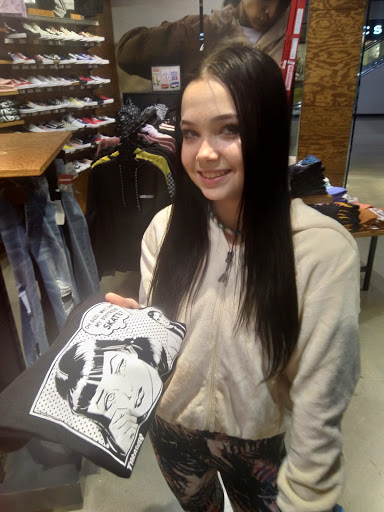 Clothing Store «Zumiez», reviews and photos, 7100 Foundry Row S128, Liberty Township, OH 45069, USA