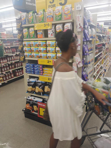 Grocery Store «Food Lion», reviews and photos, 350 N Cashua Dr, Florence, SC 29501, USA