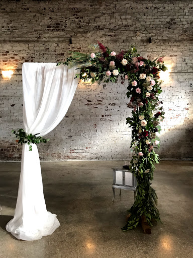 Florist «Florist Fire», reviews and photos, 716 S Village Cir, Tampa, FL 33606, USA