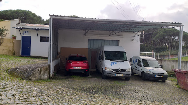 Avaliações doJ.P.D. Cozinhas João Pestana Dias, Lda. em Loures - Loja de móveis