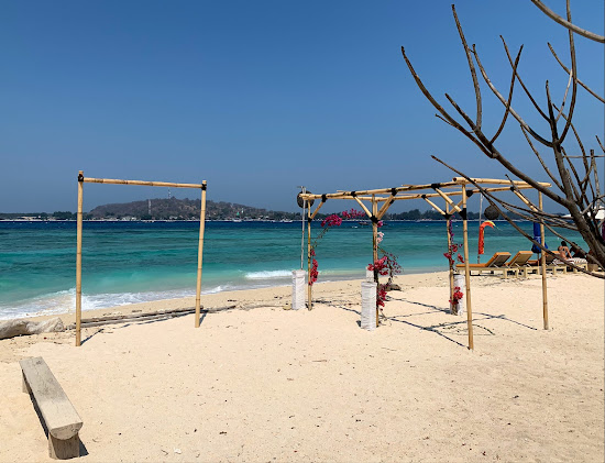 Gili Meno Avia Beach