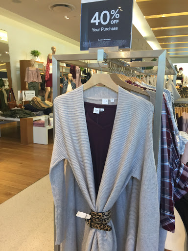 Clothing Store «Gap», reviews and photos, 673 Collins Ave, Miami Beach, FL 33139, USA