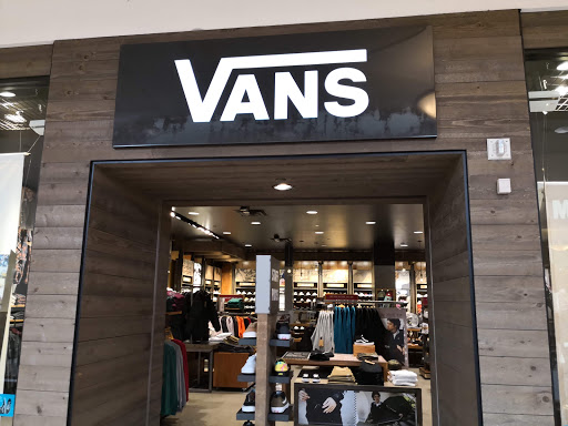 Shoe Store «Vans», reviews and photos, 160 N Gulph Rd, King of Prussia, PA 19406, USA