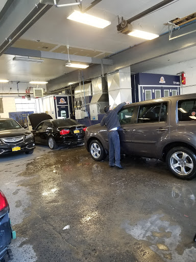 Auto Body Shop «Central Auto Body Collision», reviews and photos, 422 Saw Mill River Rd, Yonkers, NY 10701, USA
