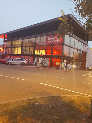 Carrefour Market Saussay à Saussay