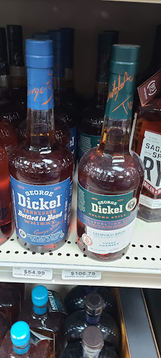 Liquor Store «Freds Avalon Liquor Store», reviews and photos, 2258 Dune Dr, Avalon, NJ 08202, USA