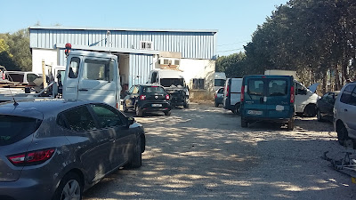 Concept Couleur Auto à La Garde