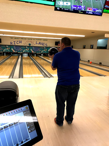 Bowling Alley «Rich Lanes», reviews and photos, 637 High St, Fairport Harbor, OH 44077, USA