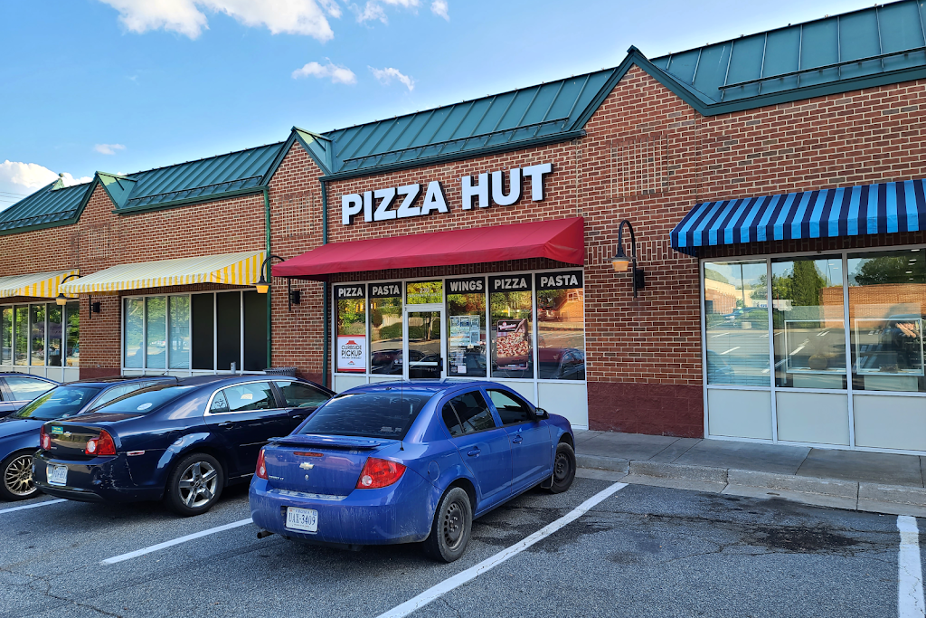 Pizza Hut 22901