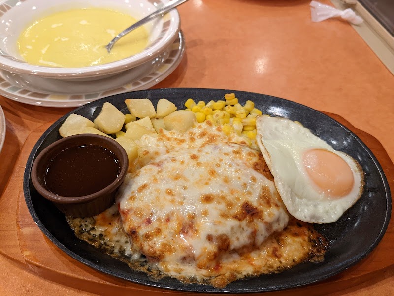 サイゼリヤ ヨシヅヤJR蟹江駅前店