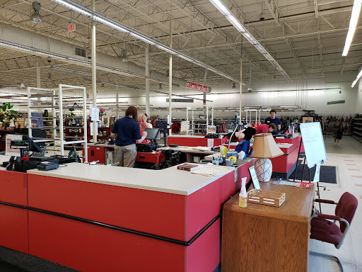 Thrift Store «The Salvation Army Family Store & Donation Center», reviews and photos, 6555 Sashabaw Rd, Village of Clarkston, MI 48346, USA
