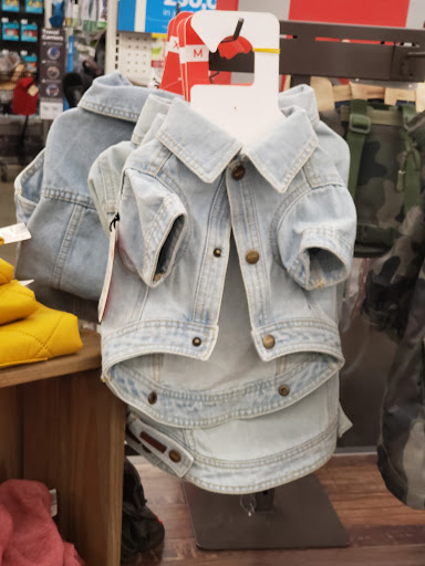 Pet Supply Store «Petco Animal Supplies», reviews and photos, 6025 Kruse Dr #159, Solon, OH 44139, USA