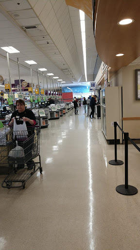 Grocery Store «Stop & Shop», reviews and photos, 155 Boston Post Rd, Waterford, CT 06385, USA