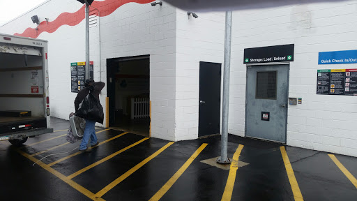 Truck Rental Agency «U-Haul Moving & Storage at 10 Mile & Groesbeck Hwy», reviews and photos, 24875 Groesbeck Hwy, Warren, MI 48089, USA