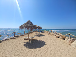 Foto di Jiyeh Beach e l'insediamento