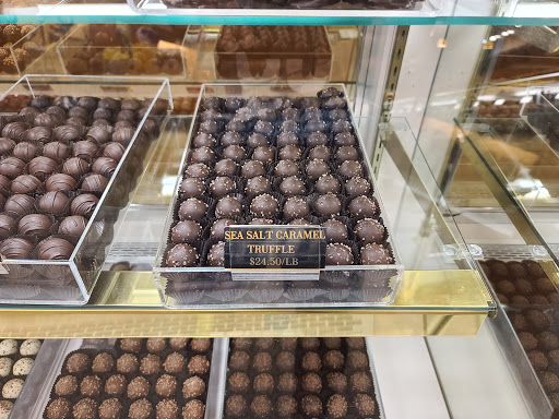 Shopping Mall «The Shops at Somerset Square», reviews and photos, 140 Glastonbury Blvd, Glastonbury, CT 06033, USA