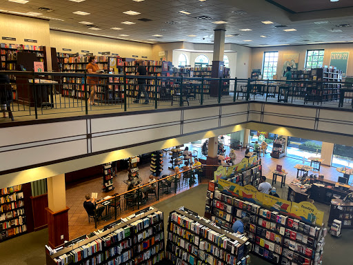 Barnes & Noble image