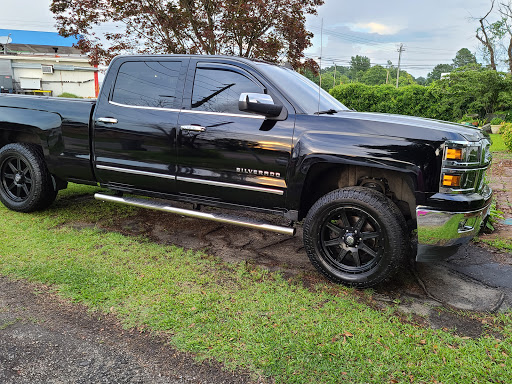 Car Wash «Show Ridez Audio, Tint, Performance, and Auto Detailing», reviews and photos, 510 S Madison St, Whiteville, NC 28472, USA