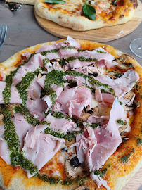 Pizza du Auguste Pizza Millau | Pizzeria Artisanale | Restaurant Local | Circuits courts - n°11