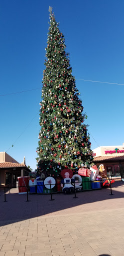 Sportswear Store «Columbia Sportswear Outlet Store at Outlets at Anthem», reviews and photos, 4250 W Anthem Way, Phoenix, AZ 85086, USA