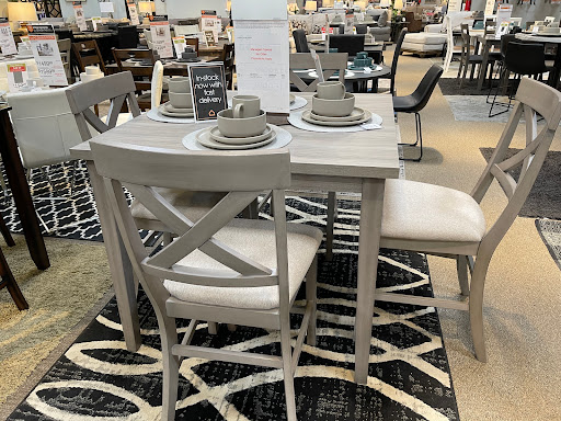 Furniture Store «Ashley HomeStore», reviews and photos, 3667 N Freeway Blvd, Sacramento, CA 95834, USA