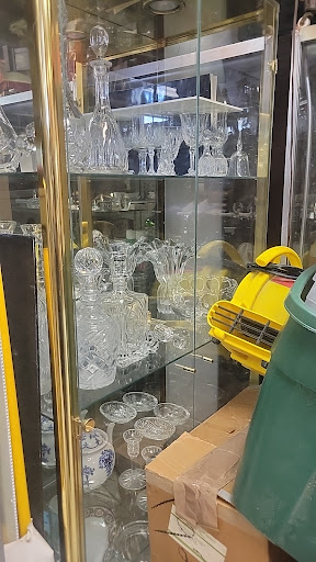 Antique Store «The Antique & Thrift Shop», reviews and photos, 100 Sunrise Hwy, Valley Stream, NY 11581, USA