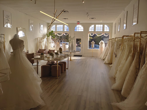 I Dream - A Bridal Boutique