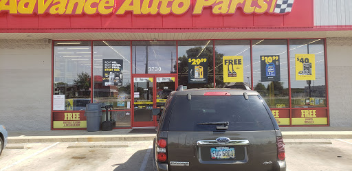 Auto Parts Store «Advance Auto Parts», reviews and photos, 3730 S Hamilton Rd, Groveport, OH 43125, USA