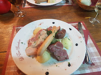 Choucroute d'Alsace du Restaurant de spécialités alsaciennes Au Tire Bouchon à Riquewihr - n°10