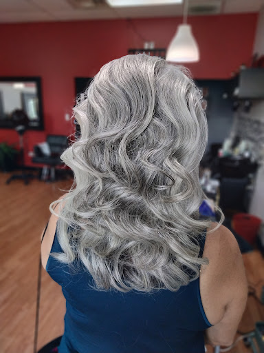 Beauty Salon «Le Rouge Beauty Salon», reviews and photos, 6805 Ogden Ave, Berwyn, IL 60402, USA