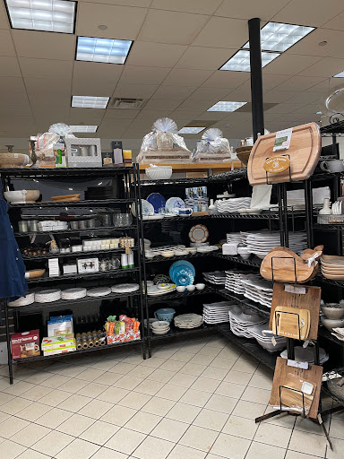 Gourmet Grocery Store «Market Basket», reviews and photos, 813 Franklin Lake Rd, Franklin Lakes, NJ 07417, USA