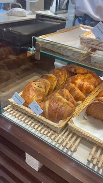 Plats et boissons du Restaurant servant le petit-déjeuner Boulangerie Eric Kayser - Duroc à Paris - n°10