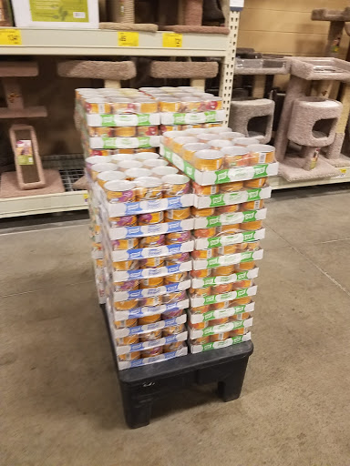 Pet Supply Store «PetSmart», reviews and photos, 355 Howe Ave, Cuyahoga Falls, OH 44221, USA