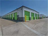 Extra Space Storage - Photo 4 - Car repair in Alameda, CA, Oakland