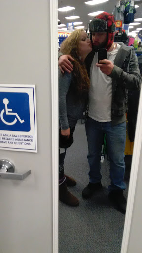 Sporting Goods Store «Big 5 Sporting Goods - Hillsboro», reviews and photos, 1500 SE 21st Ave, Hillsboro, OR 97123, USA