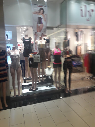 Clothing Store «Express», reviews and photos, 1000 Palisades Center Dr, West Nyack, NY 10994, USA