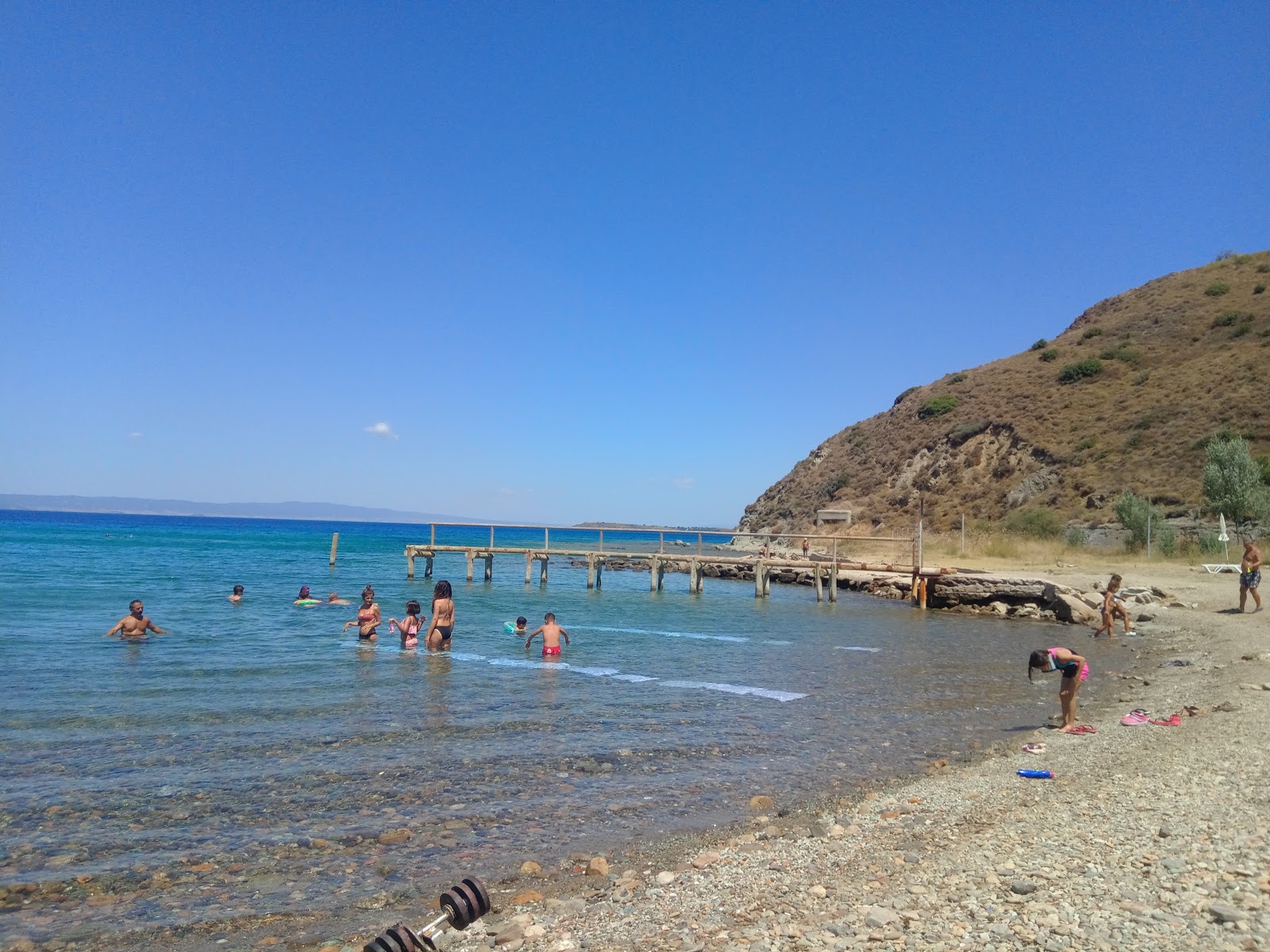 Fotografie cu Fatma Kadin beach II cu o suprafață de apă pură albastră