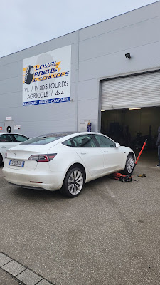 Loyal Pneus Et Services à Rixheim