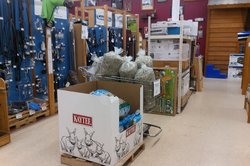 Pet Supply Store «CountryMax - Geneseo», reviews and photos, 4101 Lakeville Rd, Geneseo, NY 14454, USA