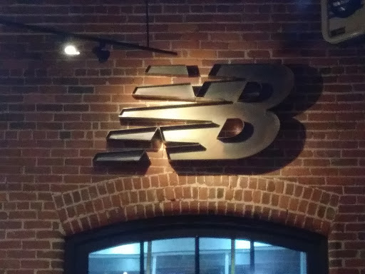 Shoe Store «New Balance», reviews and photos, 5 S Union St, Lawrence, MA 01843, USA