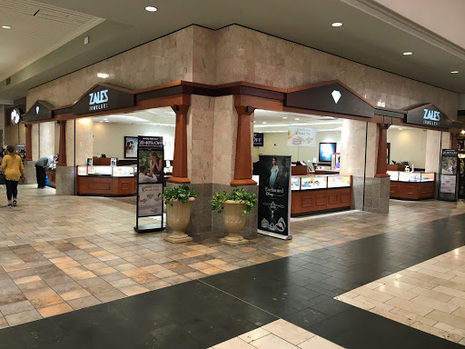 Jewelry Store «Zales - The Diamond Store», reviews and photos, 6020 82nd St, Indianapolis, IN 46250, USA
