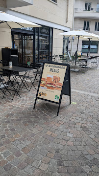 Atmosphère du Restaurant Bioburger Issy Val-de-Seine à Issy-les-Moulineaux - n°3